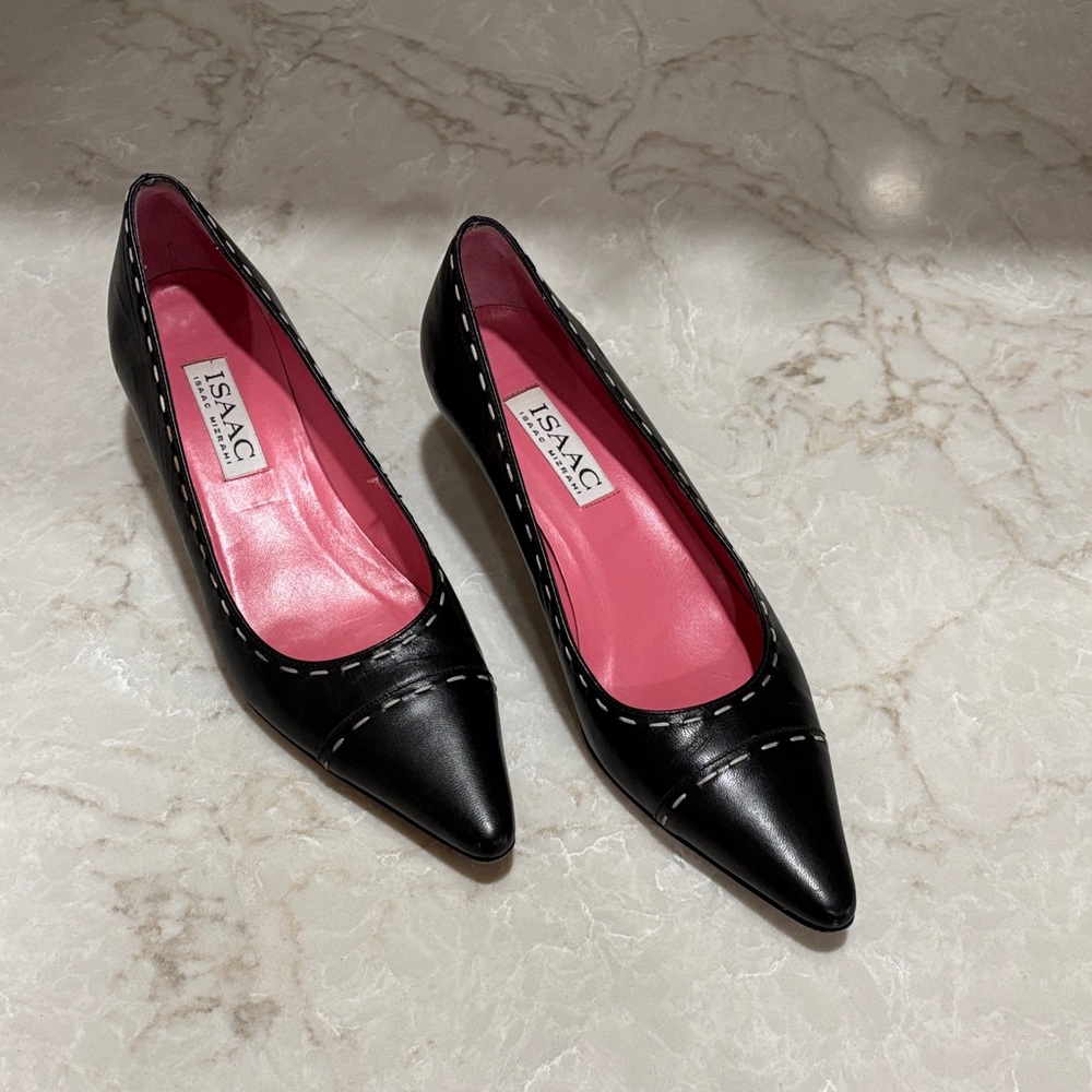 Isaac Mizrahi Black Flats with Pink Interior